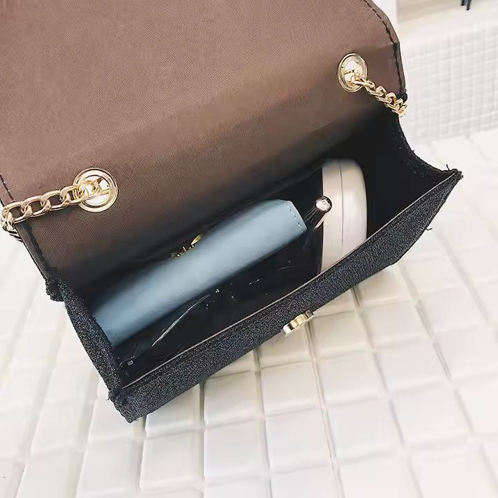 Elegant Fashionable Ladies / Women Chain Crossbody Handbag Versatile Functionality with tassel decoration and polyester lining