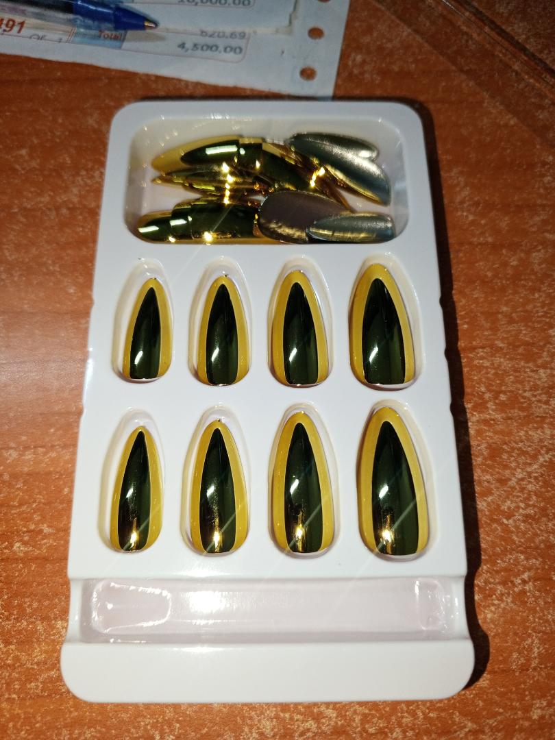 24Pcs Solid Chrome Colour Press-On Nails | Salon-Quality, Long-Lasting & Elegant Look | Easy Application, Long Wear & Stunning Finish view 9