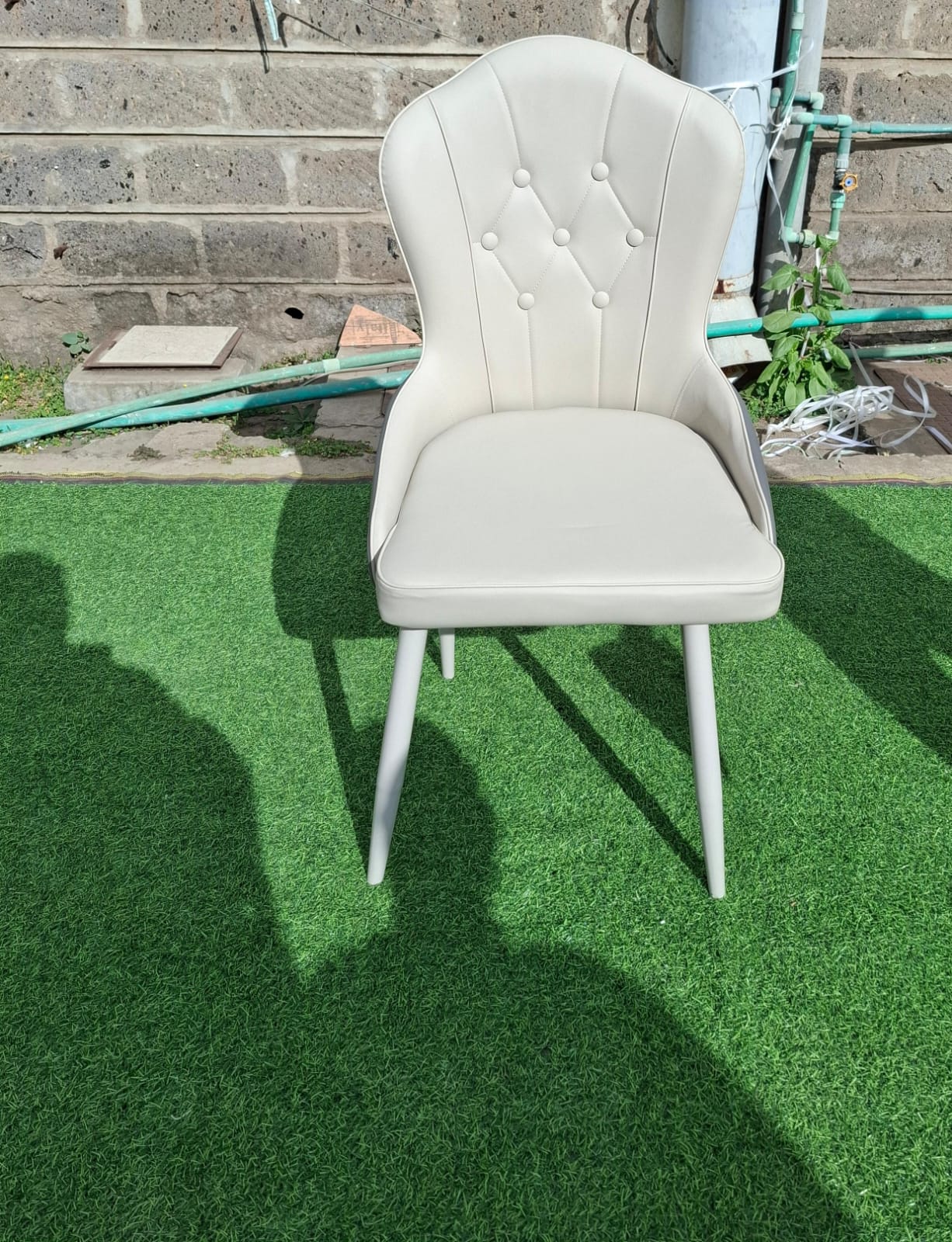 🌷🌷Luxury To Afford🧩🧩 NIDERN DINNING CHAIR.  Ergonomically designed for comfort, these chairs provide adequate support for long dining sessions.