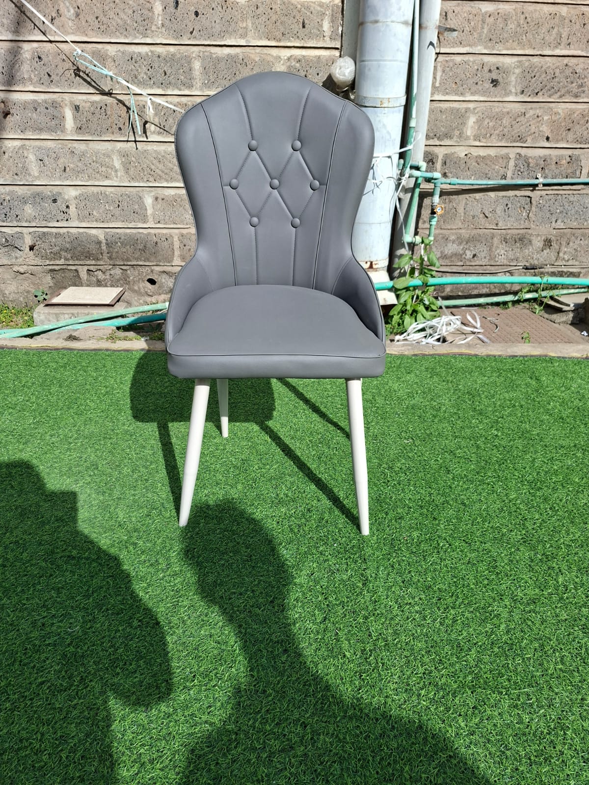 🌷🌷Luxury To Afford🧩🧩 NIDERN DINNING CHAIR.  Ergonomically designed for comfort, these chairs provide adequate support for long dining sessions.