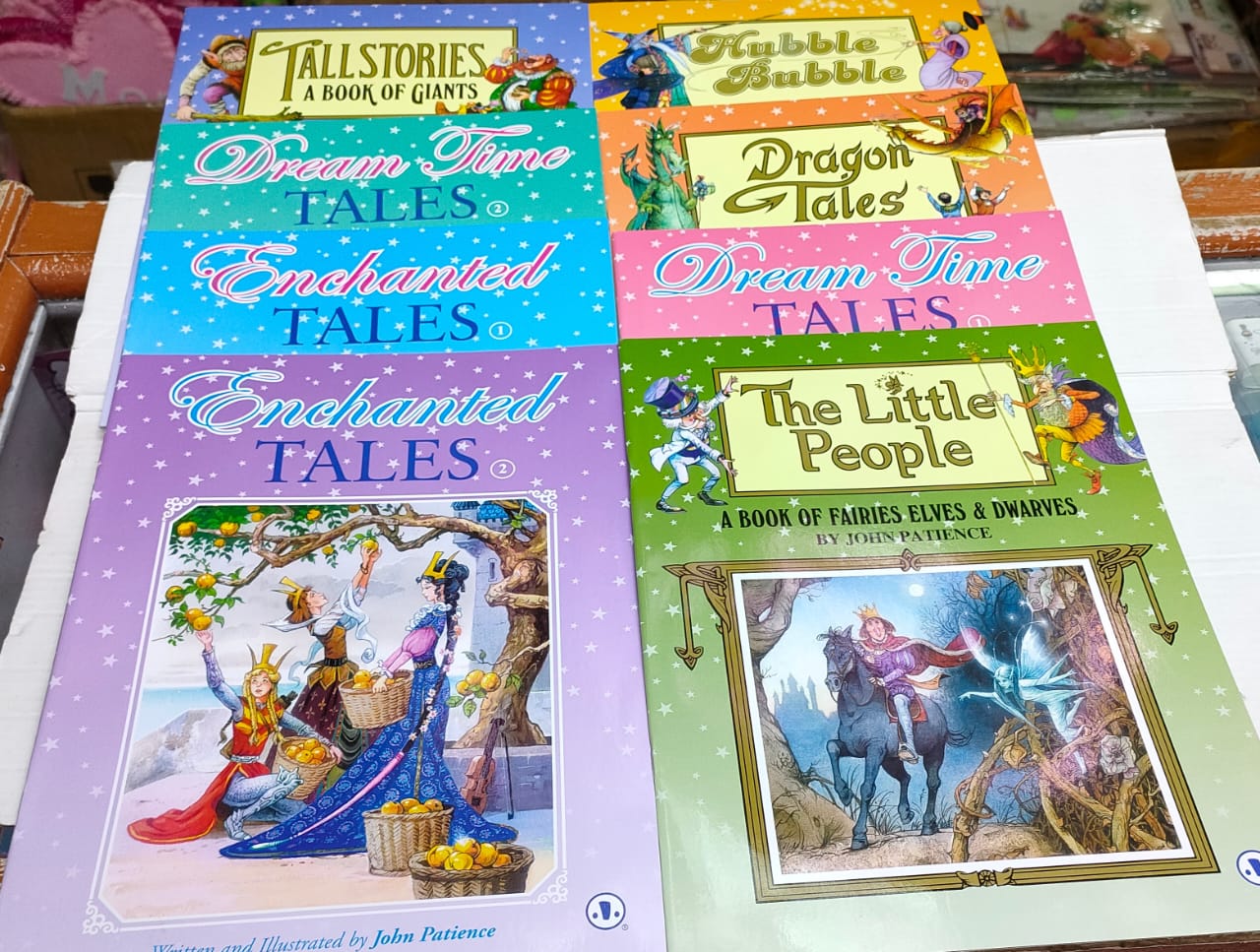 👆🏿👆🏿 *Improve your children's grammar with KIDS Adventure Series 6 in 1 English Story books*
🟢 *Code Red contains:*▫The Beauty and the Beast.
▫Snow white.
▫Little red Riding Hood.
▫The frog Price