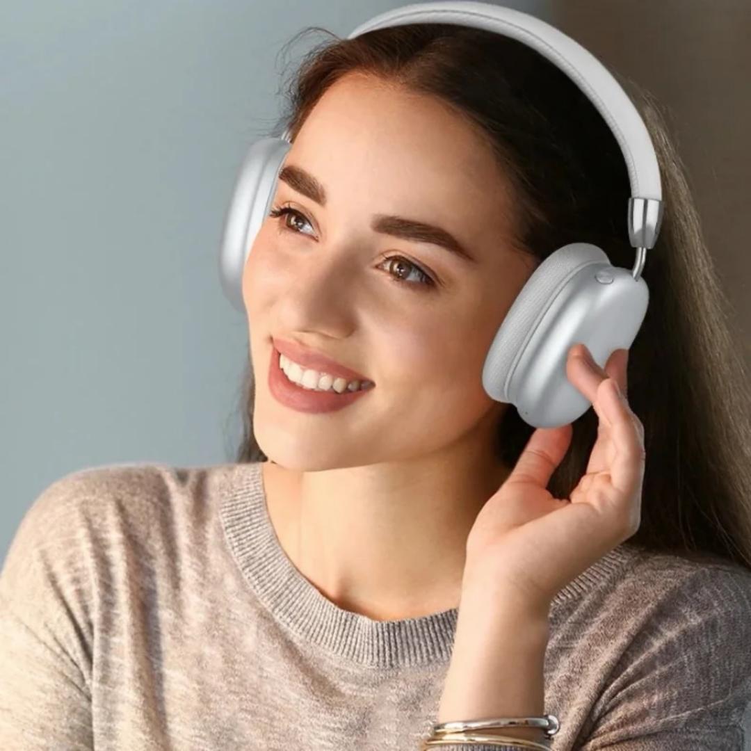 P9 PRO MAX TWS OVER EAR HEADPHONES WITH STRONG BASS