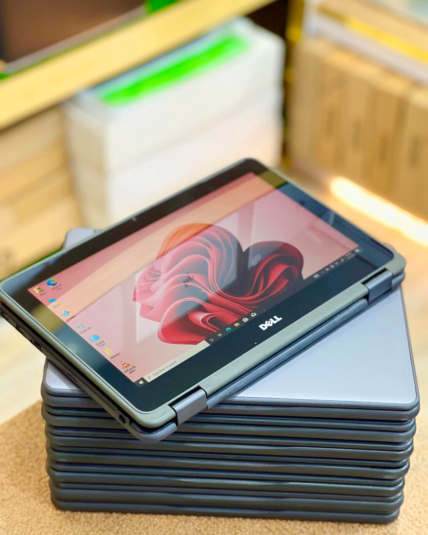 Dell Latitude 3190 2-in-1 refurbished laptop Touchscreen | x360 Convertible | 4GB RAM | 128GB SSD | Windows 11 Pro