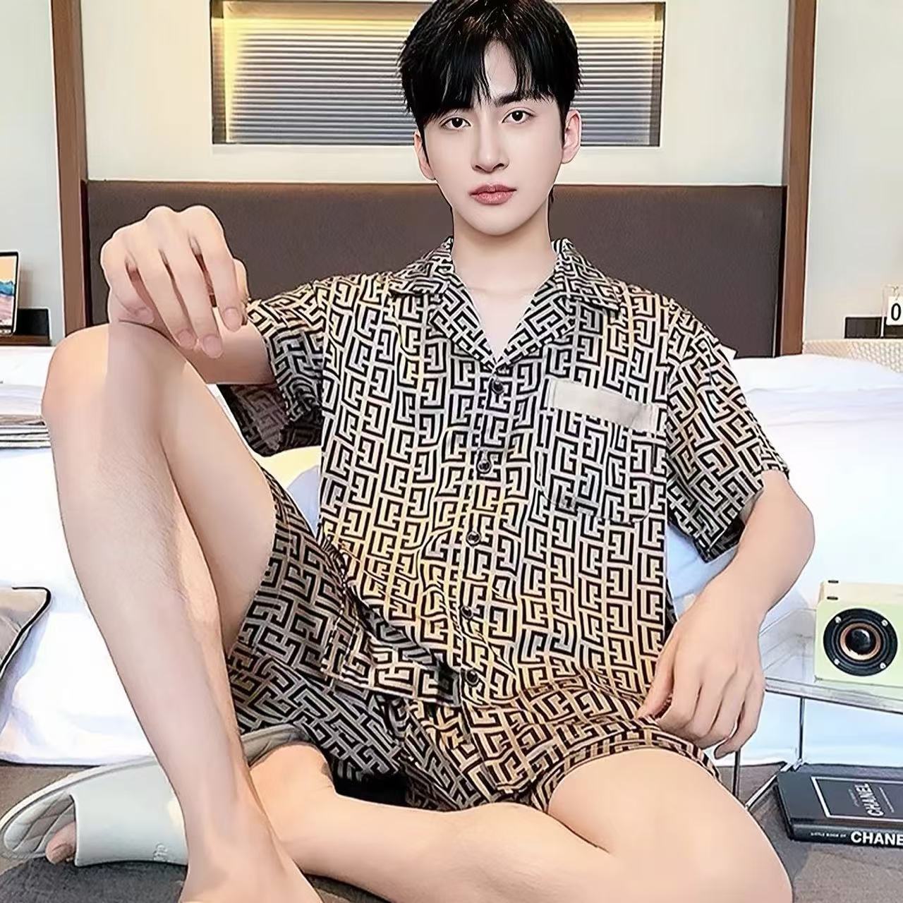 Men's new pajamas summer short sleeved shorts ice silk thin style summer silk loose home clothes 2-piece set