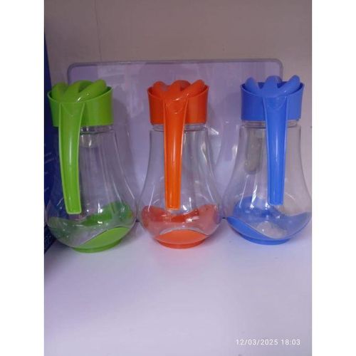 🦋🎀ON OFFER😍CLASSIC Plastic JUG 1pc🎇The ergonomic handle ensures a comfortable grip, while the secure lid prevents spills and contamination. Made from high-quality, BPA-free plastic, these jugs are