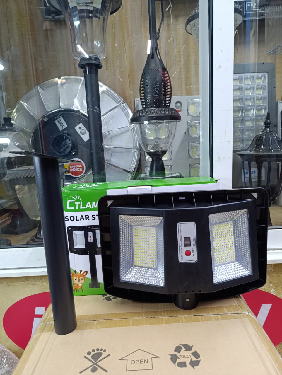 🎇Solar Light CTLamp 300W Large Super Bright LED Solar Security Street Light with Motion Sensor, Inbuilt Battery, Double Sided Design and Extended Working Hours🎇high quality Super-bright 300 Watts So