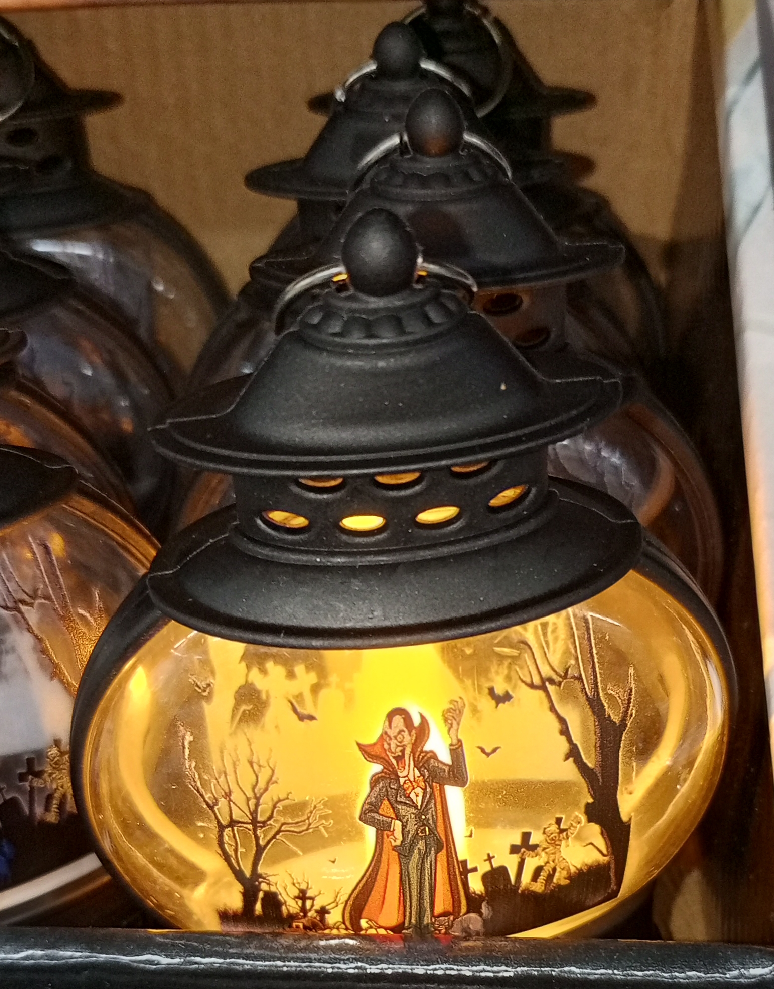 🕯️ Halloween LED Candle Lanterns – Spooky Glow Decor