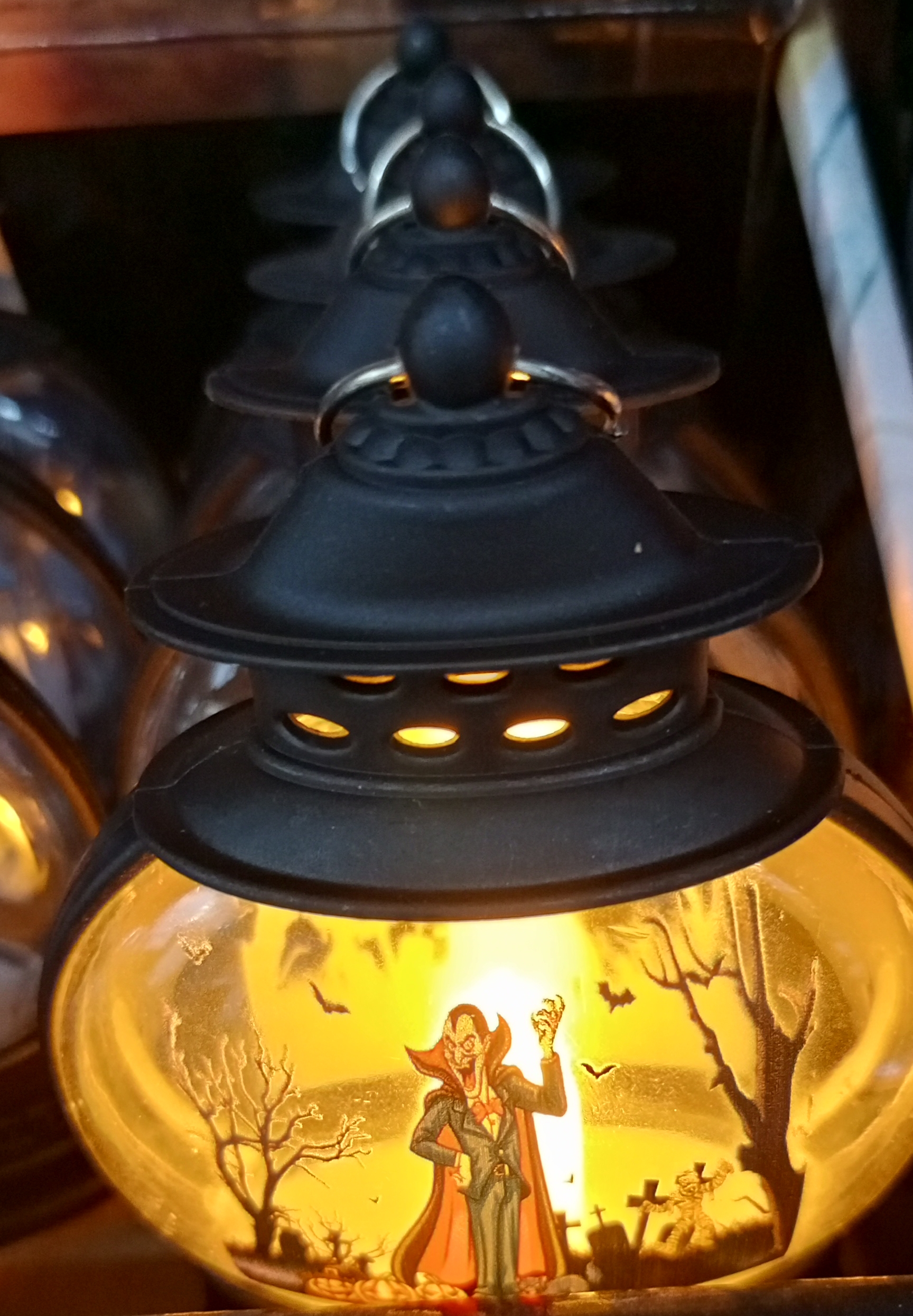 🕯️ Halloween LED Candle Lanterns – Spooky Glow Decor