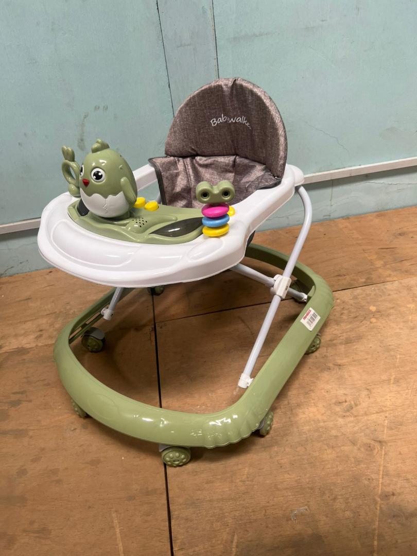 Baby Walker. With Music .