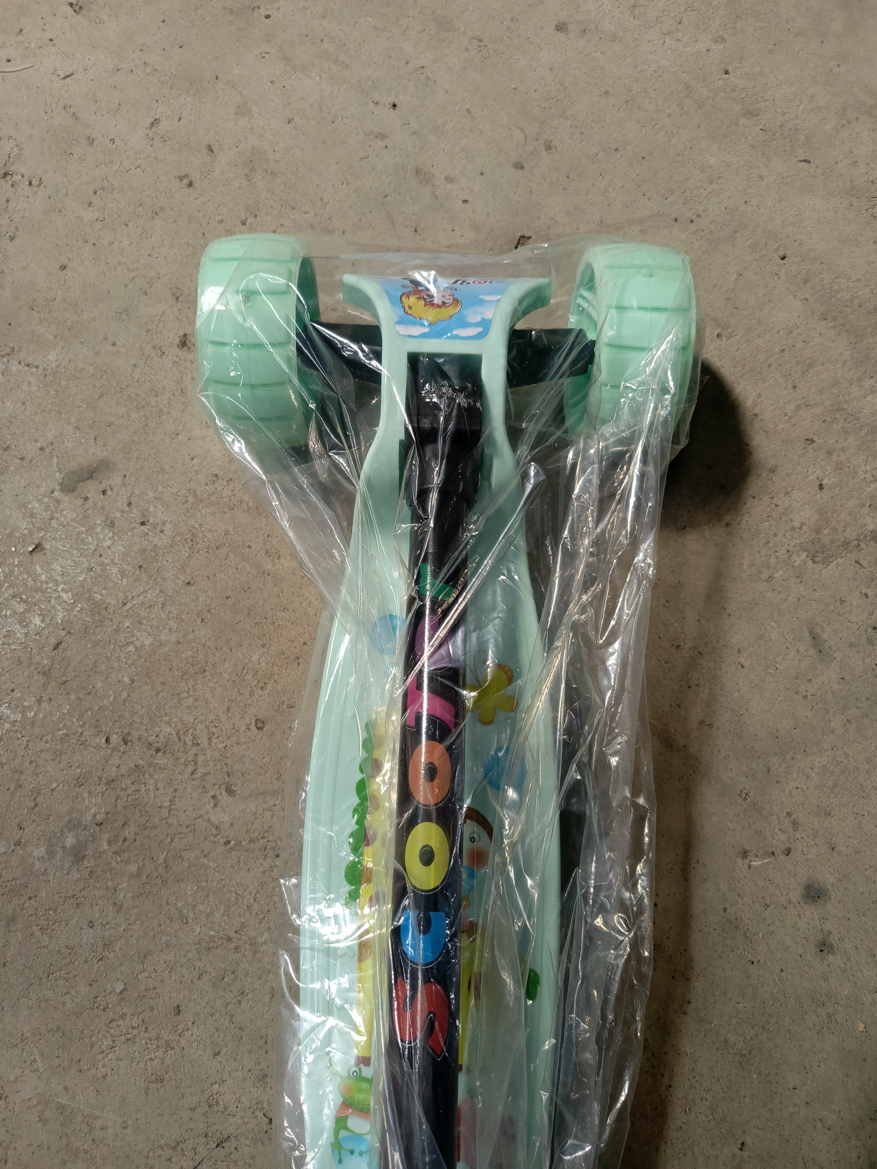 Baby Scooter 2 to 4 years. Offer!!!