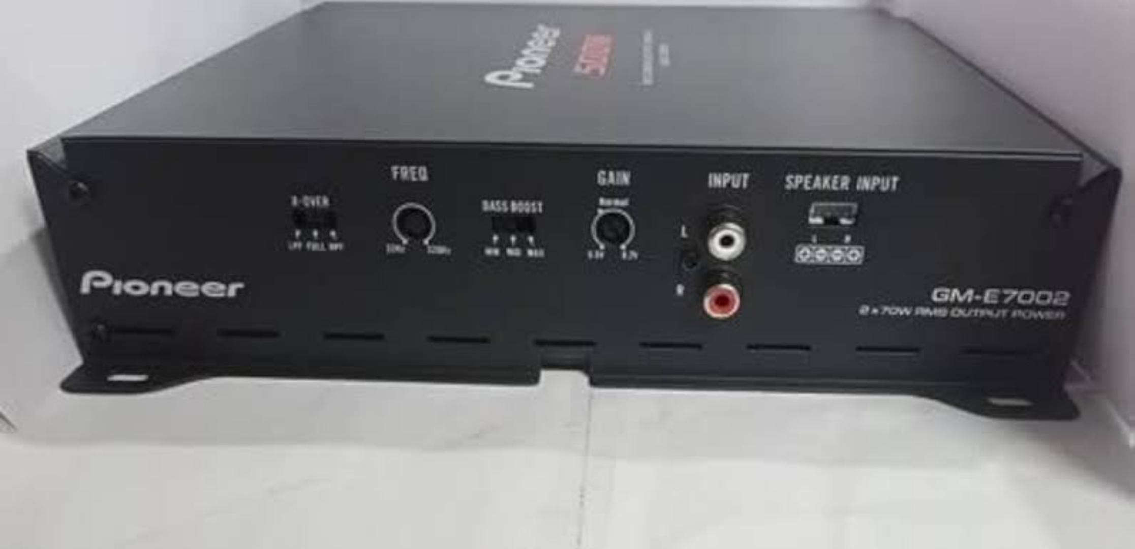 Pioneer GM-E7002 2 Channel Bridgeable Amplifier Bass Boost