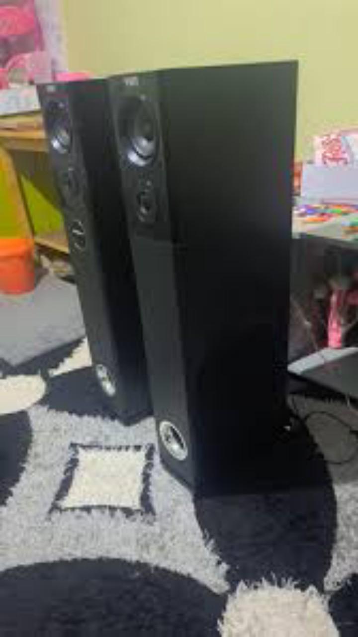 VON 2.0CH VEA2402ET Active Speaker Tall boy Subwoofer 240W RMS-1 year warranty