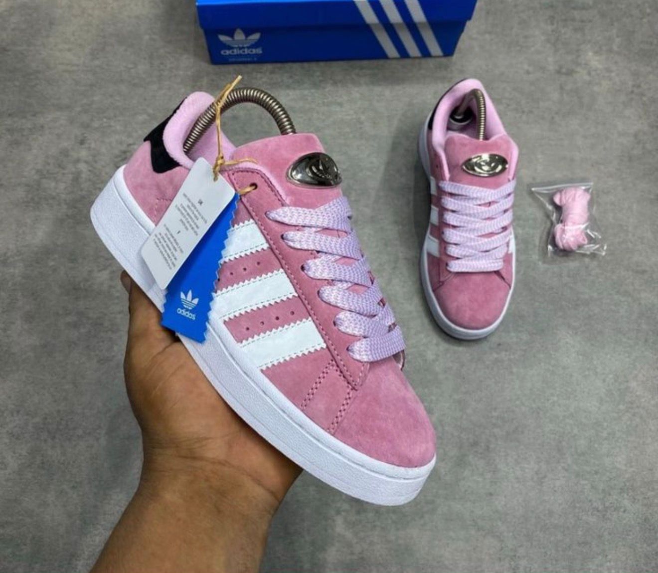 ⚡CAMPUS NEW ARRIVAL💯LATEST CAMPUS SHOES🥰🥰 Multifuctional ladies Men's classic breatherble shoes⚡designer  youth shoes🔥new classic and fashioned unisex sneakers . Campus available all colours 💯🥰