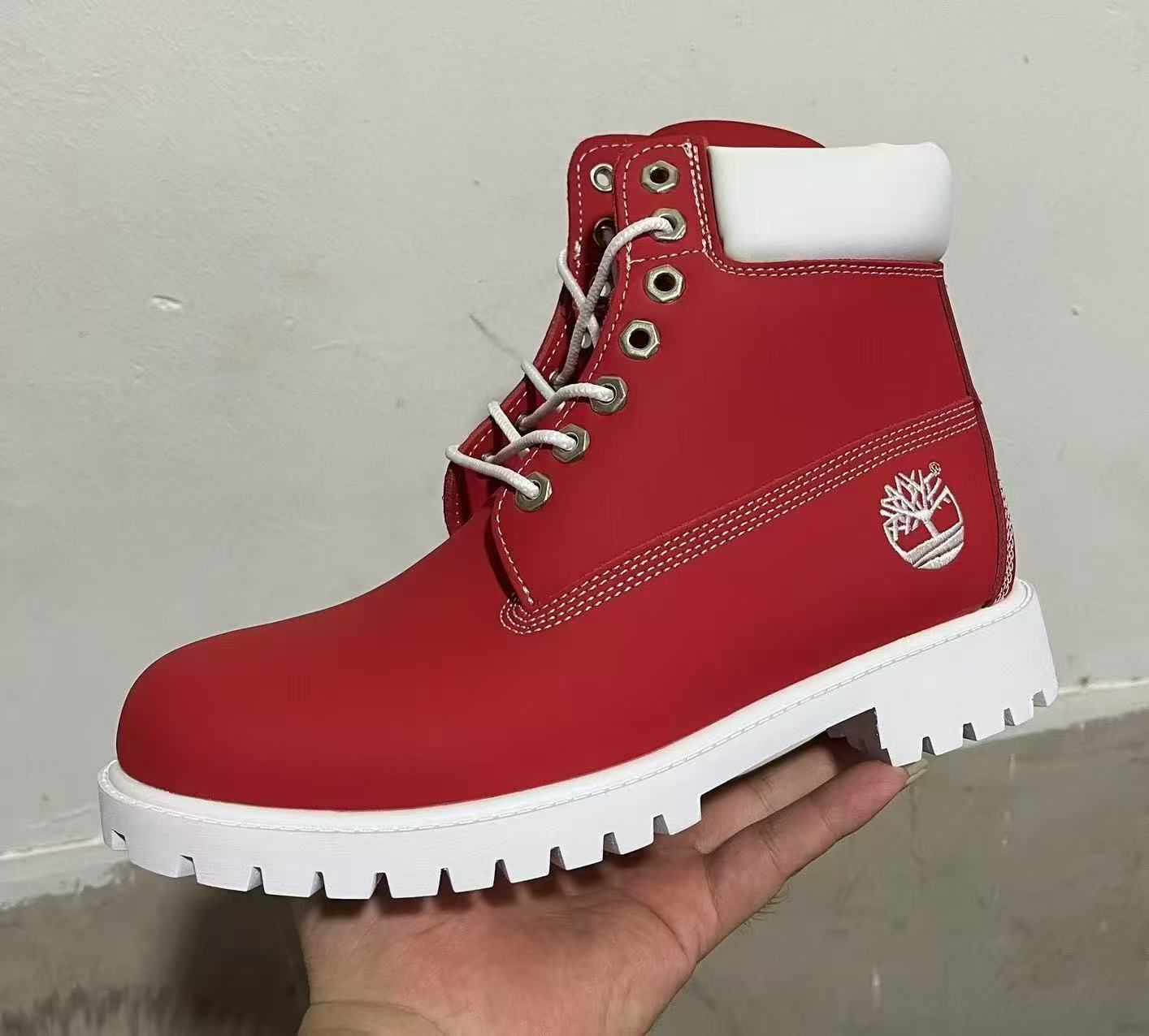 Durable and Stylish Brown,Red, Blue, wther Timberland Boots for Unisex- Waterproof, Slip-Resistant, and Comfortable Footwear for Casual Outfits and Outdoor Activities - High-Quality Leather Work Boots