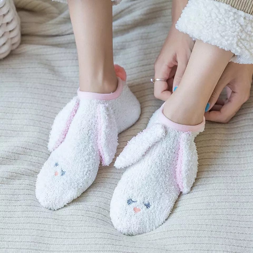 Cute Non-Slip Coral Fleece Socks for Women & Girls – Warm, Soft, Breathable, and Comfortable Winter Socks – Fits Size 36-40 – Available in 6 Adorable Designs