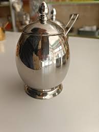 Egg Shaped Stainless Steel Spice & Sugar Dish – 500ml Elegant Kitchen Seasoning Container for Dining Table, Home, Restaurant, Party & Hotel Use – Durable, Stylish & Rust-Resistant