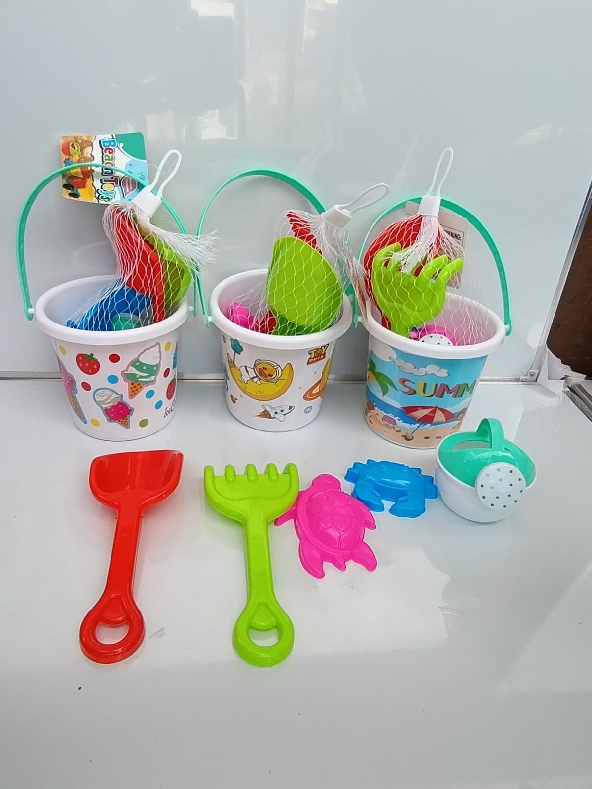 Premium Kids Beach Buckets Set with Fun Beach Toys, Sandcastle Molds, Shovels, Rakes, and Water Scoops – Durable, Colorful, Safe, and Perfect for Outdoor Summer Fun