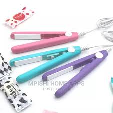 2 in 1 Mini Thermal Sealer & Hair Straightener – Portable Plastic Bag Sealer and Compact Mini Hair Straightening Iron for Travel, Beauty Styling and Kitchen Food Storage Sealing Tool