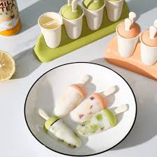 Cartoon Popsicle Mold – Eco-Friendly Reusable Plastic Ice Lolly Molds for DIY Homemade Ice Cream, Frozen Yogurt, and Juice Treats
