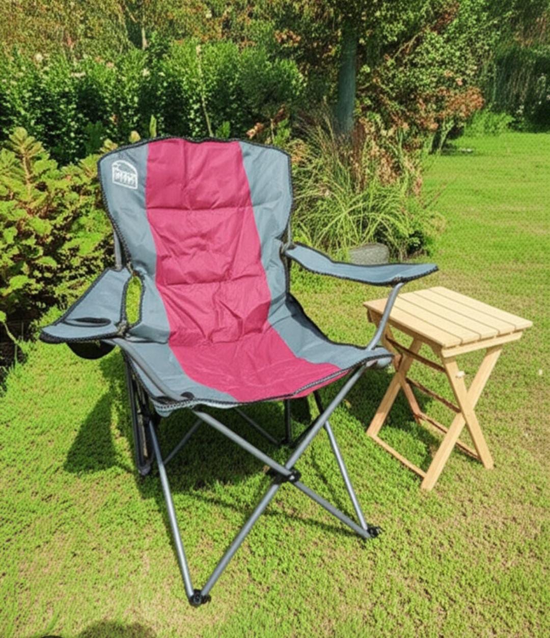 Camping Folding Chair with Strong Metallic Frame, Portable Outdoor Camping Seat, Heavy Duty Foldable Chair for Hiking, Fishing, Picnic, Beach, Garden, Backyard and Travel Use