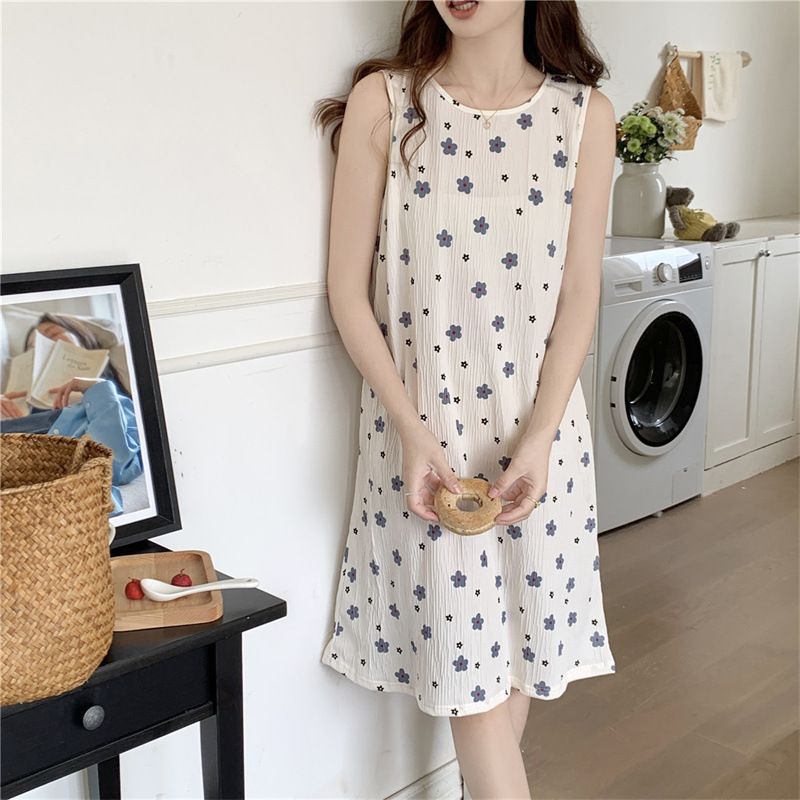 Hot-selling nightgowns, summer vest dresses, cartoon-printed cute pajamas, women's home wear. Large quantities available with discounts