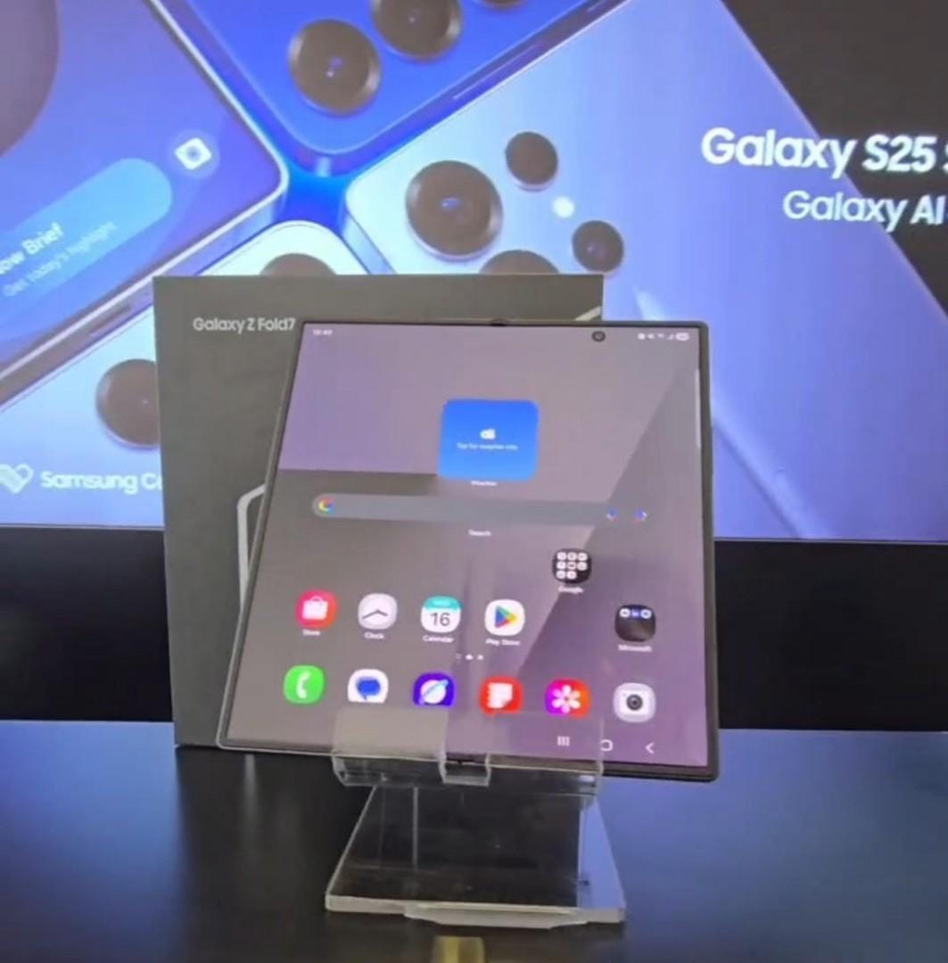 New Samsung Z fOLD 7