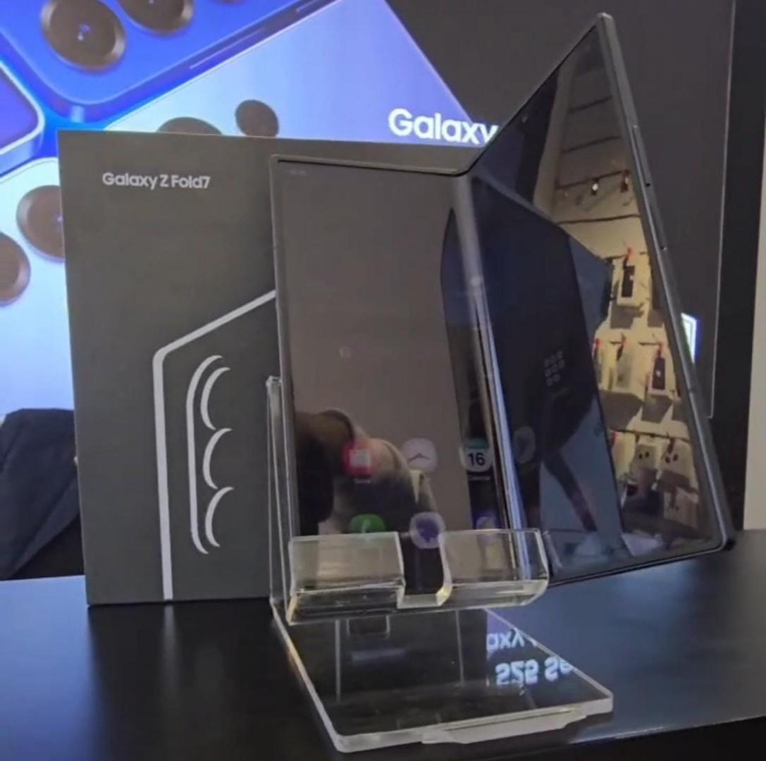 New Samsung Z fOLD 7