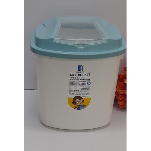 Rice/cereal bucket with measuring cup