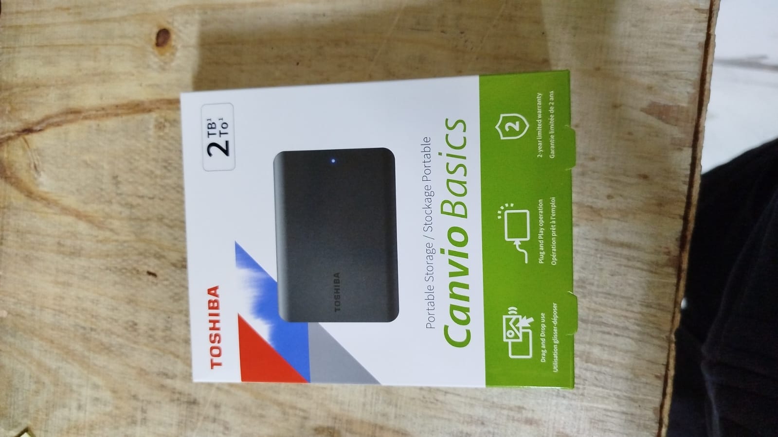 Toshiba Canvio Basics 2TB Portable Hard Drive.
This is an external storage device with the following features:
Brand: Toshiba
Product Line: Canvio Basics
Capacity: 2 TB (Terabytes)
Function: It is a p