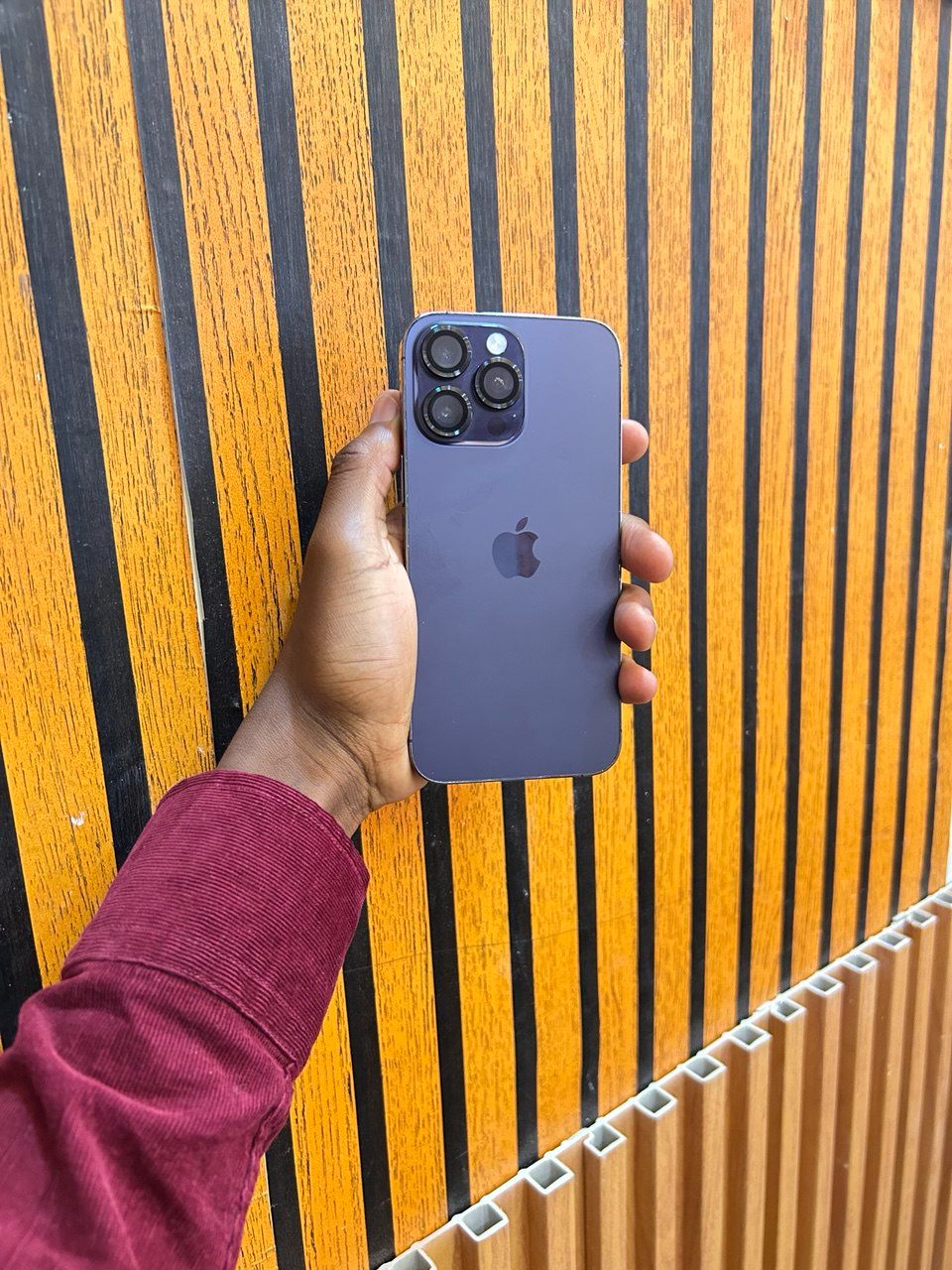 IPHONE 14 PRO MAX DELIVERS A STUNNING 6.7-INCH DISPLAY, POWERFUL A16 PERFORMANCE, PRO-LEVEL 48MP CAMERA, ALL-DAY BATTERY LIFE, AND A PREMIUM DESIGN BUILT TO IMPRESS.