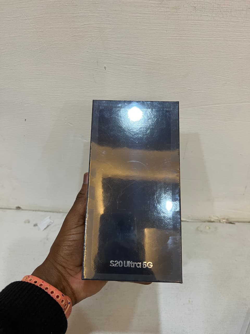 Samsung S20 Ultra Ultra speed. Ultra clarity 108 mp camera 100x zoom