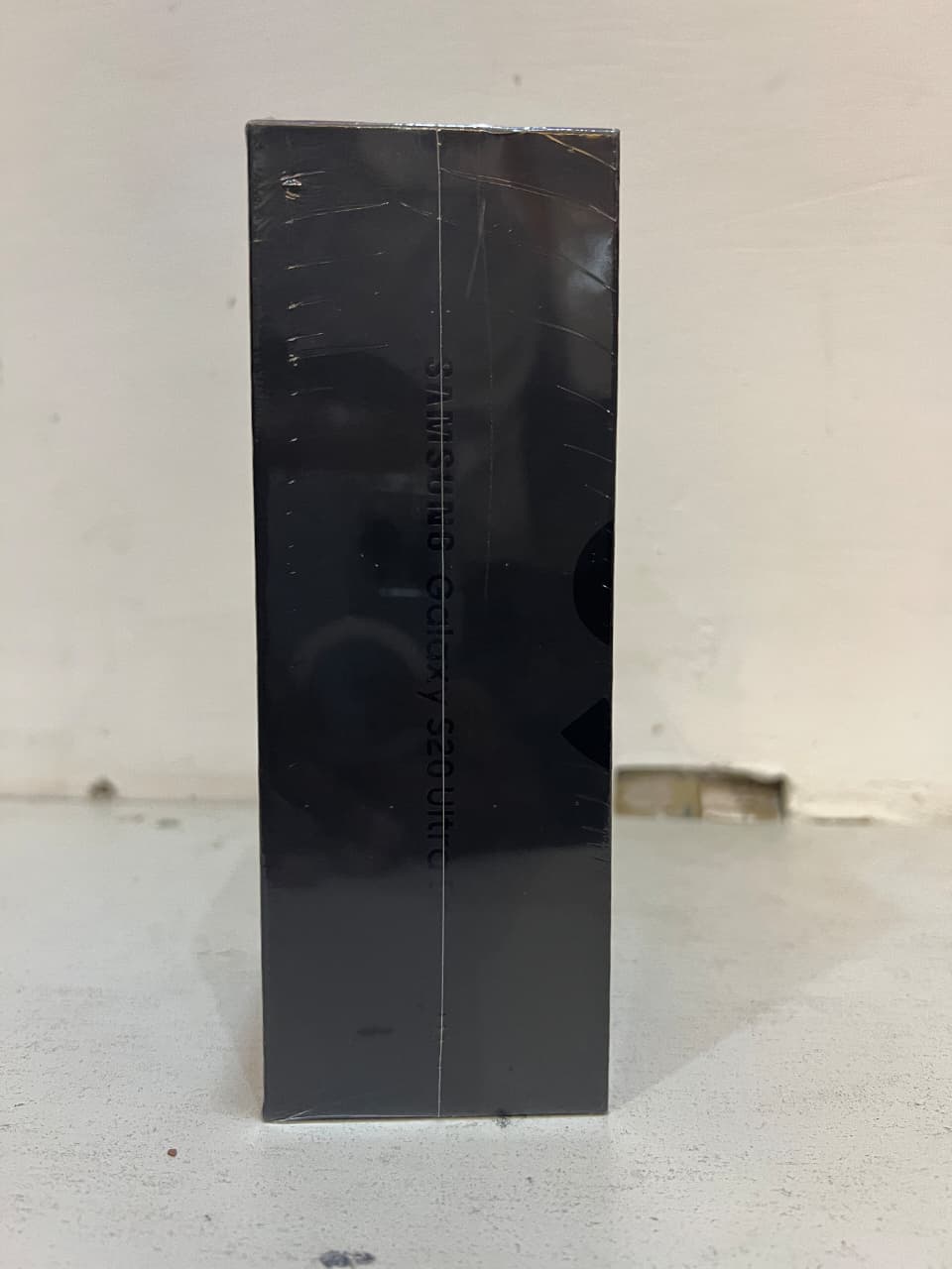 Samsung S20 Ultra Ultra speed. Ultra clarity 108 mp camera 100x zoom