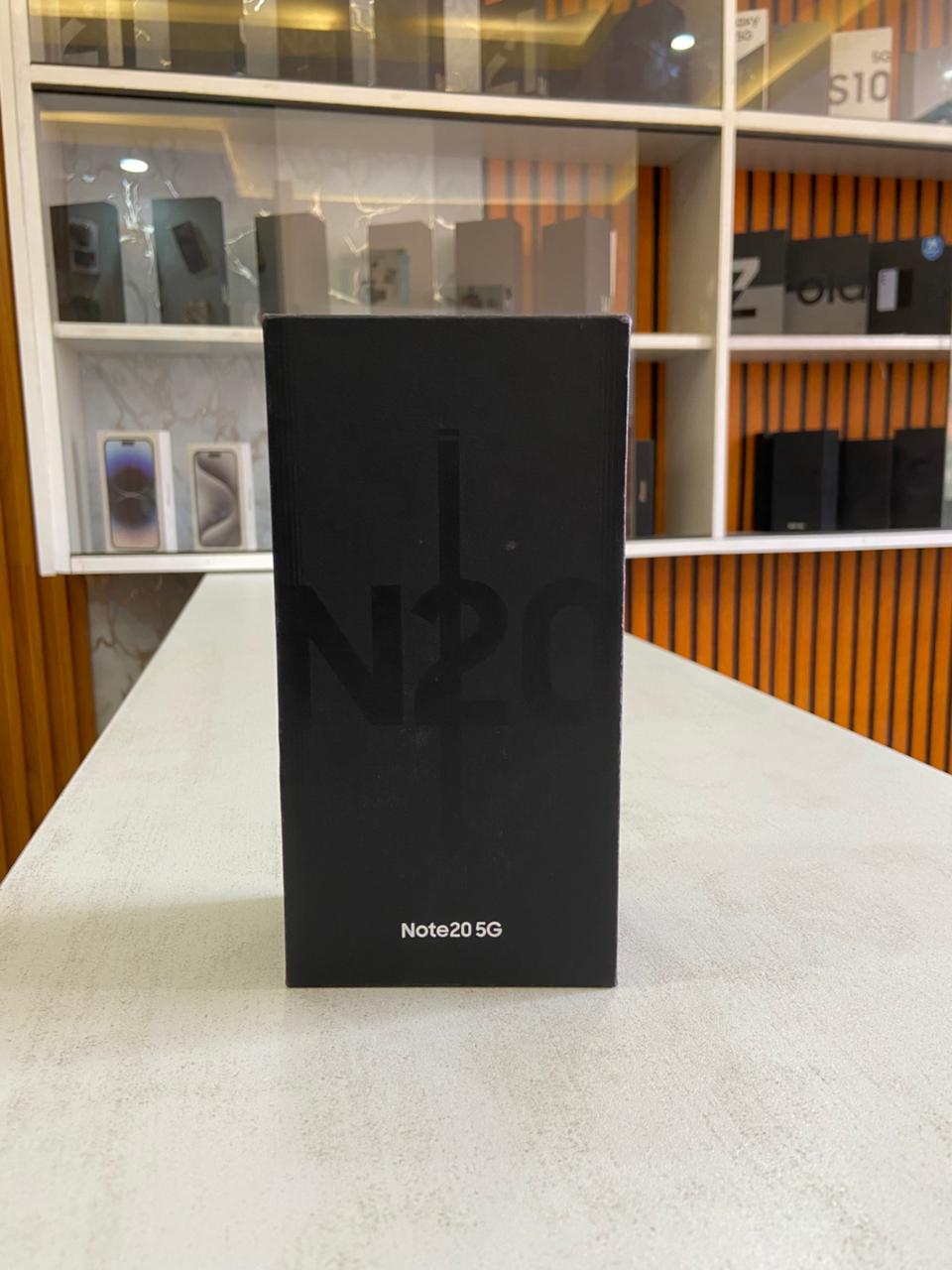 Samsung Galaxy Note 20 | 6.7” AMOLED, 8GB RAM, 128GB, 64MP, S Pen