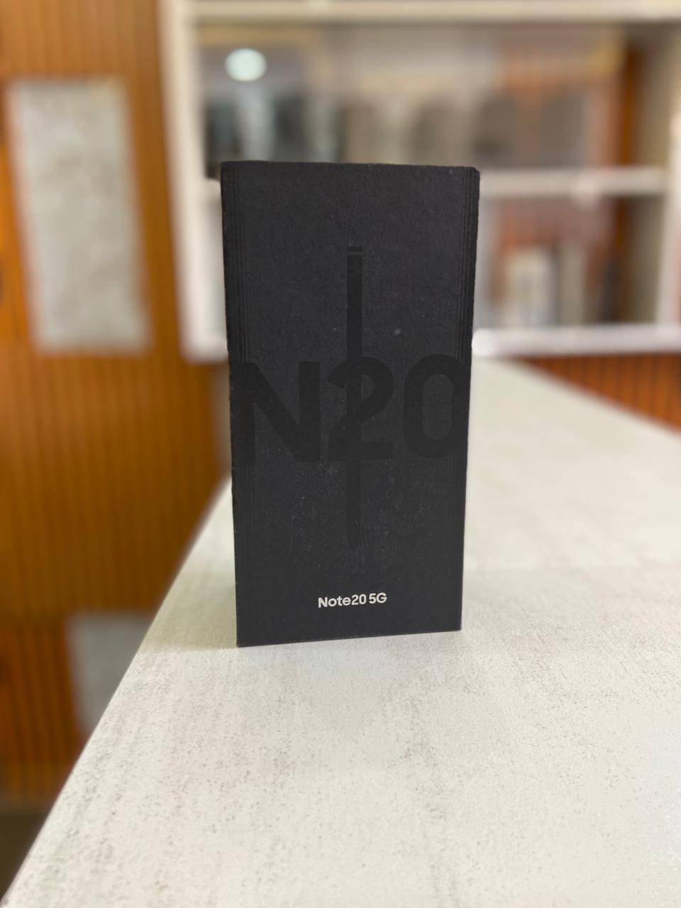 Samsung Galaxy Note 20 | 6.7” AMOLED, 8GB RAM, 128GB, 64MP, S Pen