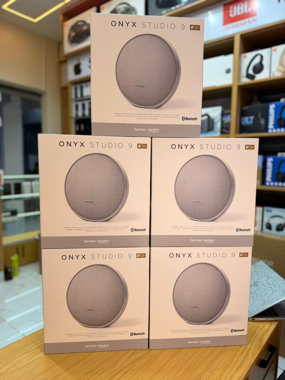 Onyx Studio 9 – Power Meets Premium Sound (50W, Deep Bass Beast) 7 hours play time