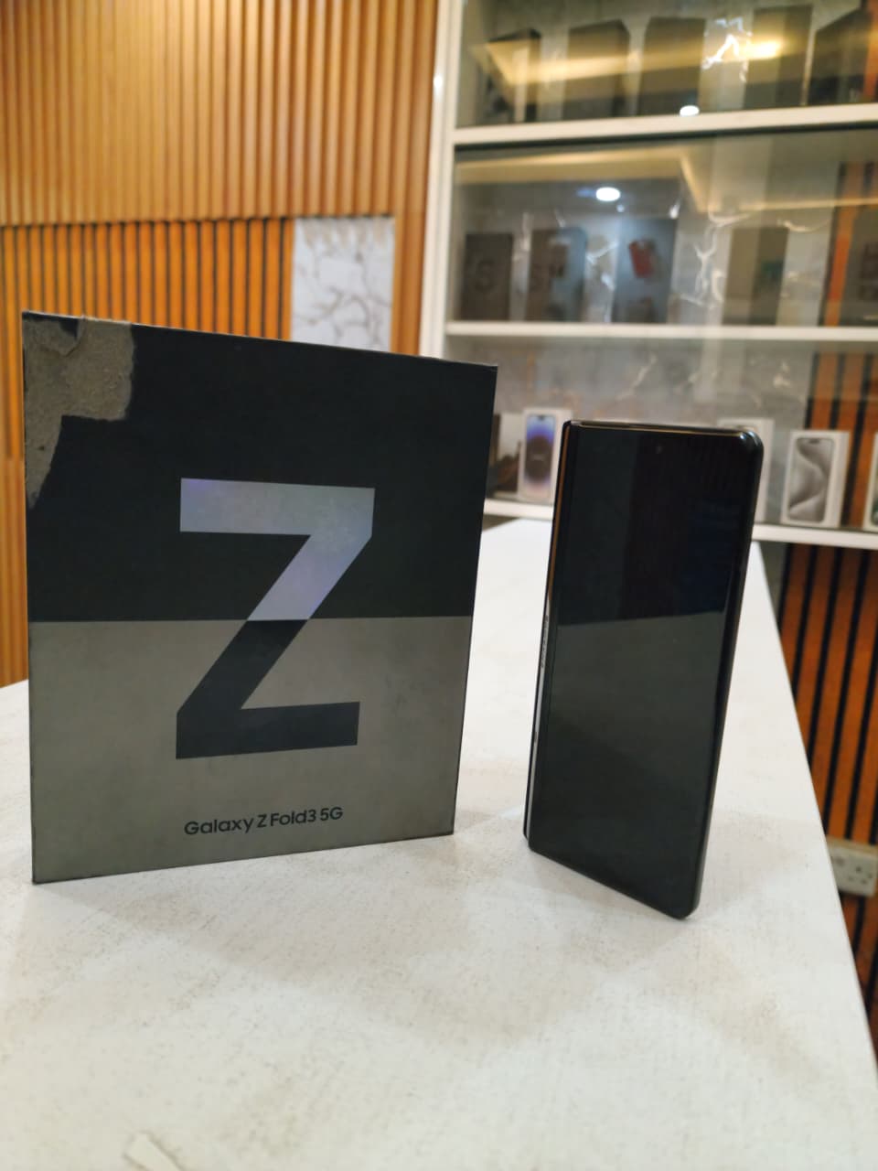 Samsung Galaxy Z Fold3 5G – Fold the Future in Your Hands 7.6" Foldable Dynamic AMOLED 2X (120Hz)