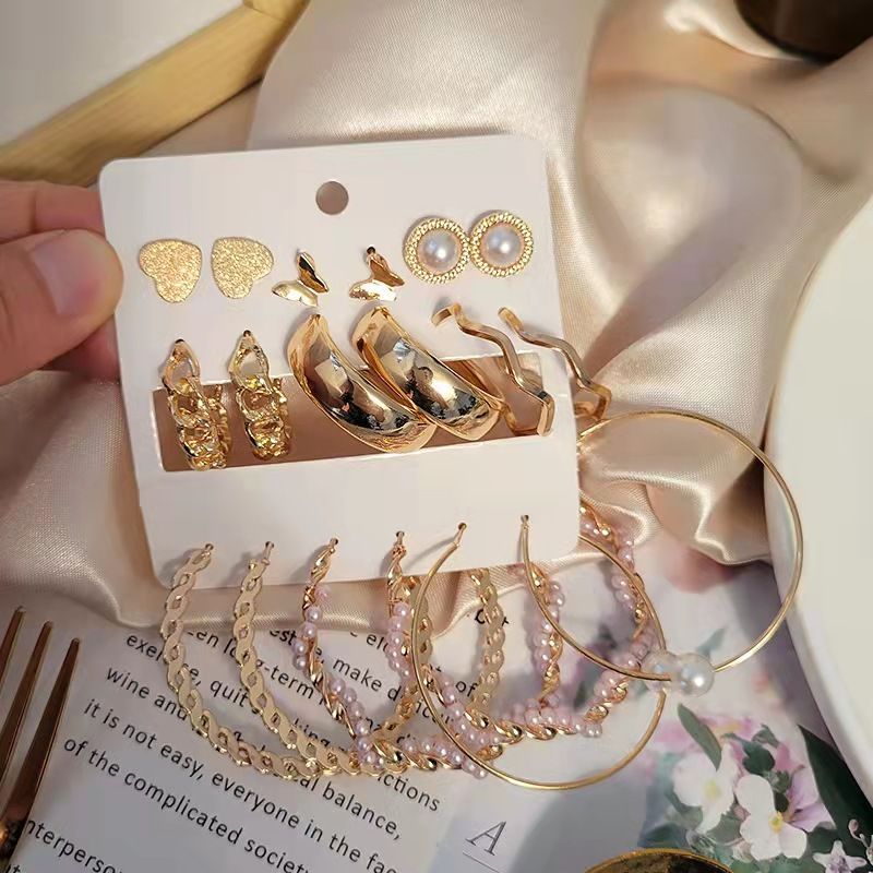 9 PIECES! Earrings Women's Fashion Accessories Jewellery 9pcs/Set Women Earrings Rhinestone & Pearl Ear Piercing Nine Different Styles Stunning Earrings Set For Girls Gold one size