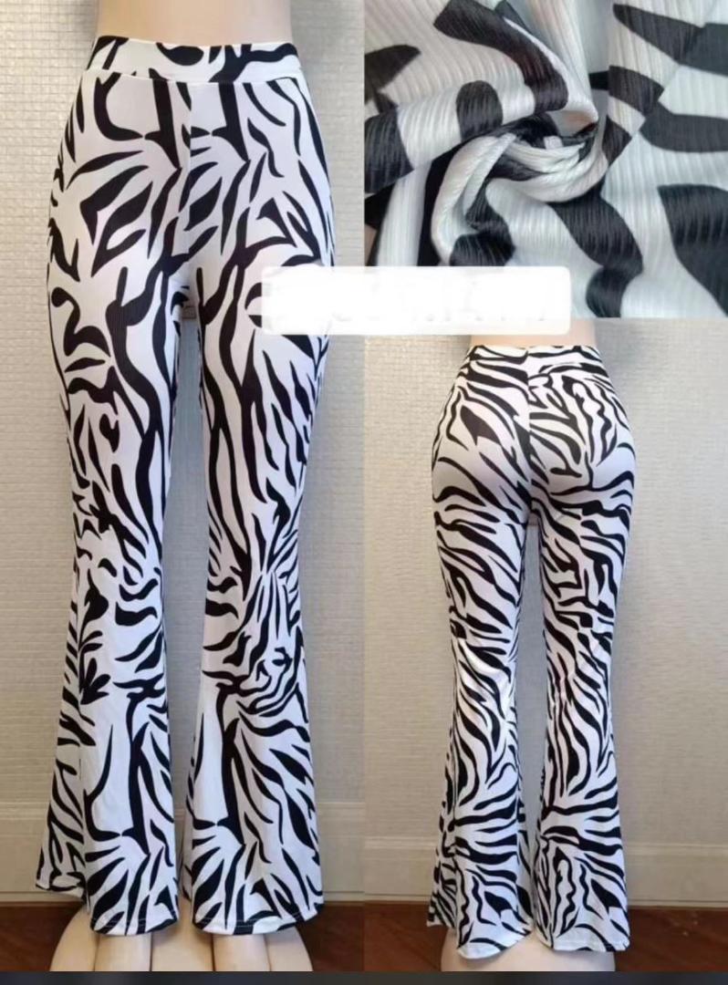 Metropolitan Muse™ Ultra-Flattering High-Waisted Black & White Vertical Striped Palazzo Pants – Sophisticated Wide-Leg Trousers Designed for Effortless Motion, Timeless Monochrome Style, and Statement