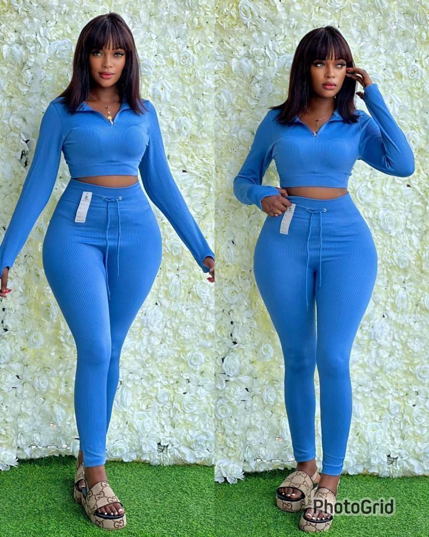 SleekFit All-Black Stretchy Ribbed Long Sleeve Crop Top and High-Waisted Body-Shaping Leggings Activewear Set for Gym, Daily Wear, and Street Style