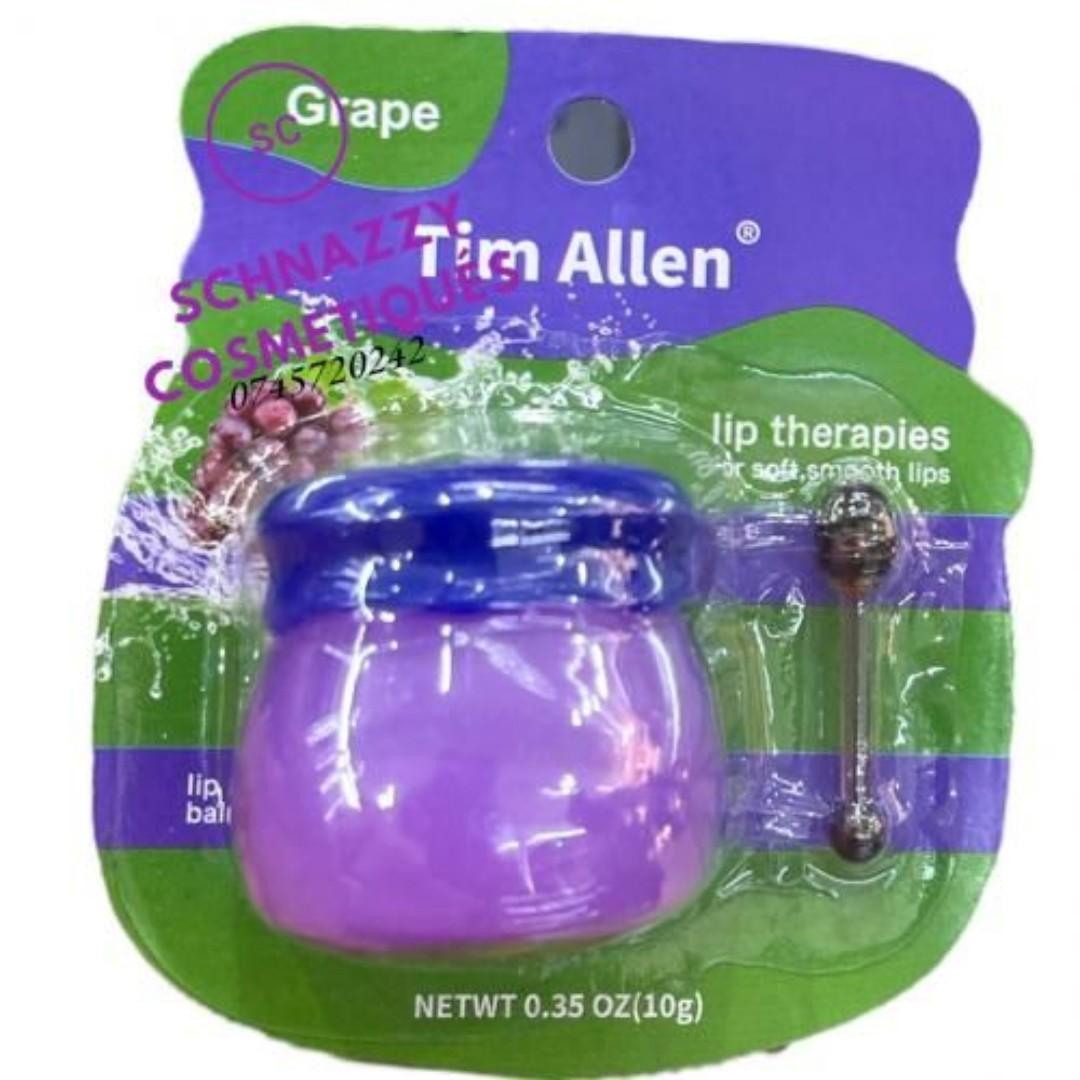 Moisturising Lip Therapy Lip Balm big Relieves dry, dull and cracked lips, while locking in moisture to help them heal Helps to lock in moisture for beautiful, healthy lips