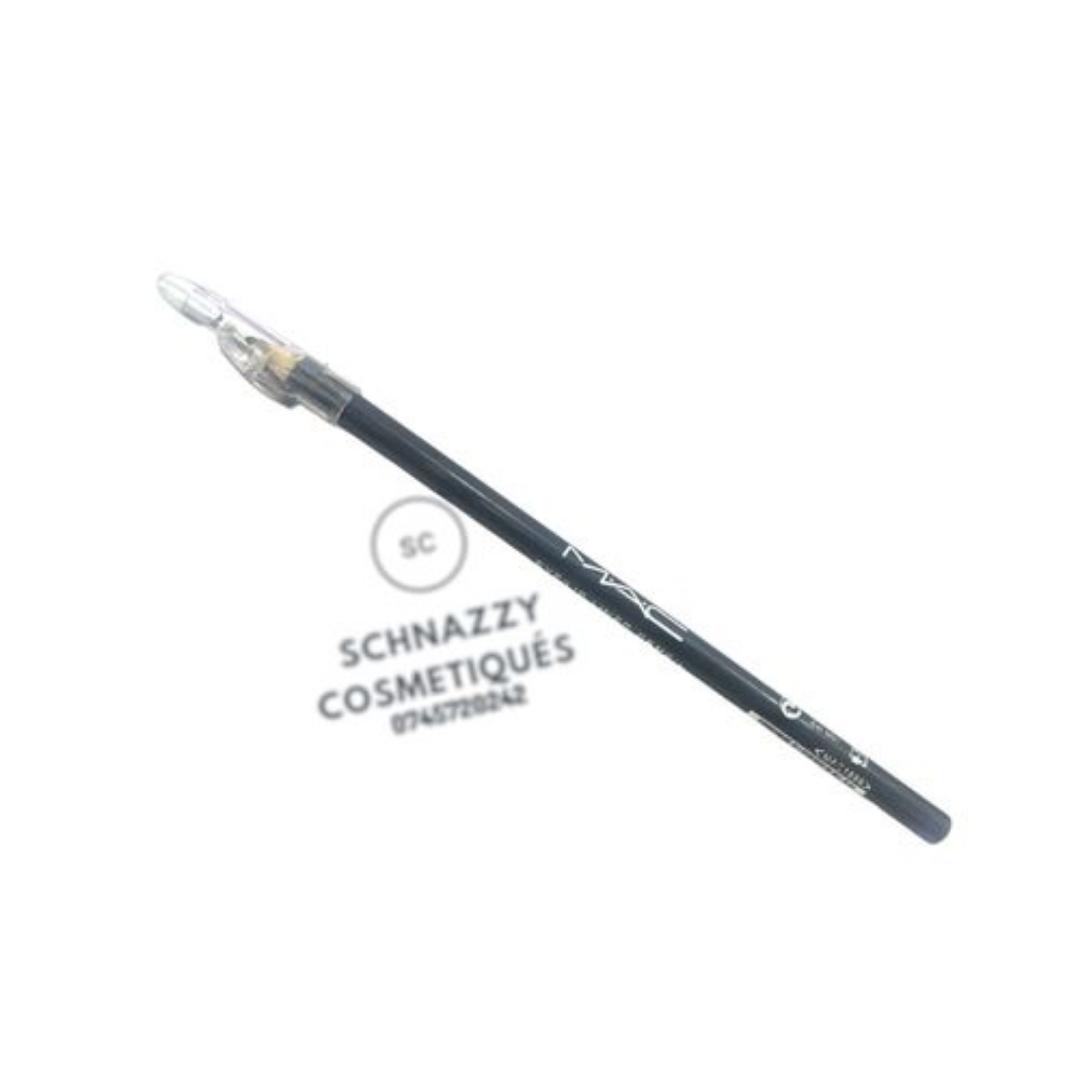 Bold Waterproof Smudge Resistant Lip Liner Pencil Shape Fill  let your eyes lip do all the talking. Being easy to apply as well as remove, this eyeliner is a must-have for a modern, view 4