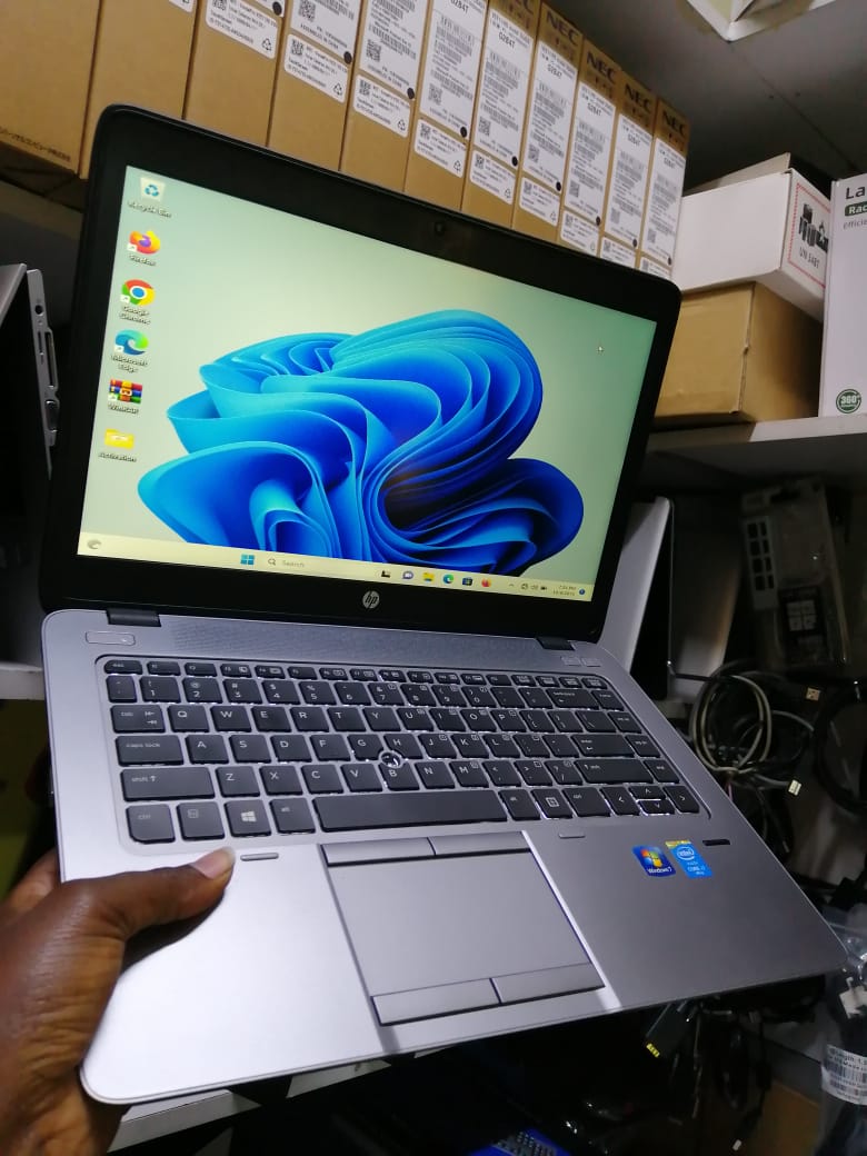GRADE A EX UK HP ELITEBOOK 840G2 INTEL COI7 8GB RAM 500 HDD 14 INCH SPEED OF 2.6 GHz WITH 6MONTH WARANT