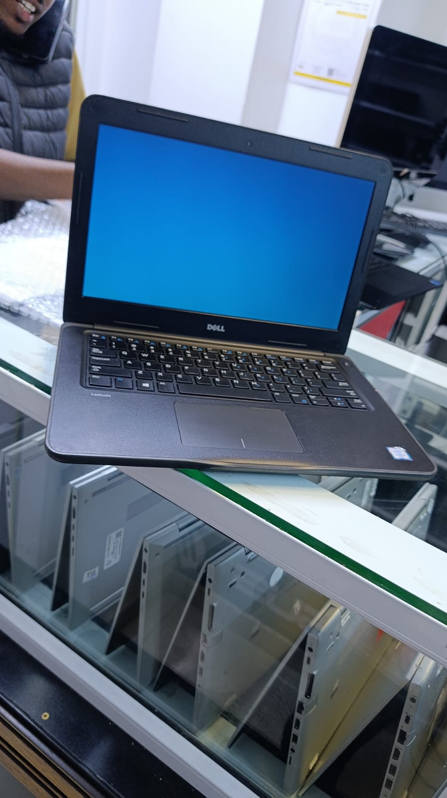 FREE MOUSE WITH GRADE A XUK DELL LATITUDE 3380 INTEL CORE I3 WITH 4GB RAM MEMORY 128GB SSD 6TH GENERATION VERY FAST LAPTOP WINDOWS 10 ACTIVATED OFFICE 2019