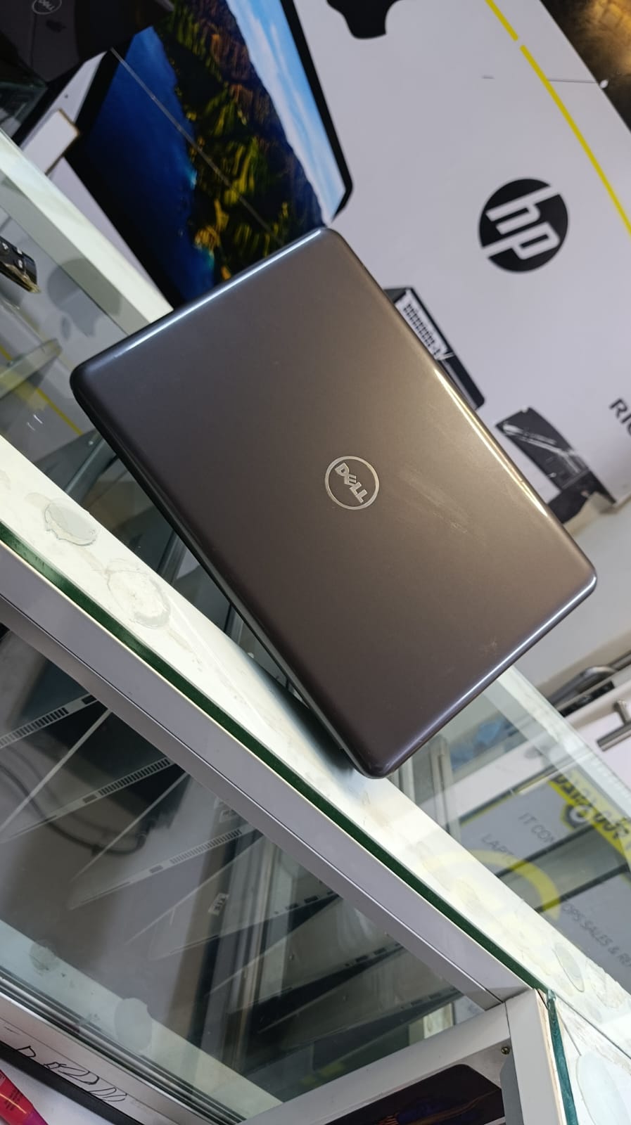 FREE MOUSE WITH GRADE A XUK DELL LATITUDE 3380 INTEL CORE I3 WITH 4GB RAM MEMORY 128GB SSD 6TH GENERATION VERY FAST LAPTOP WINDOWS 10 ACTIVATED OFFICE 2019