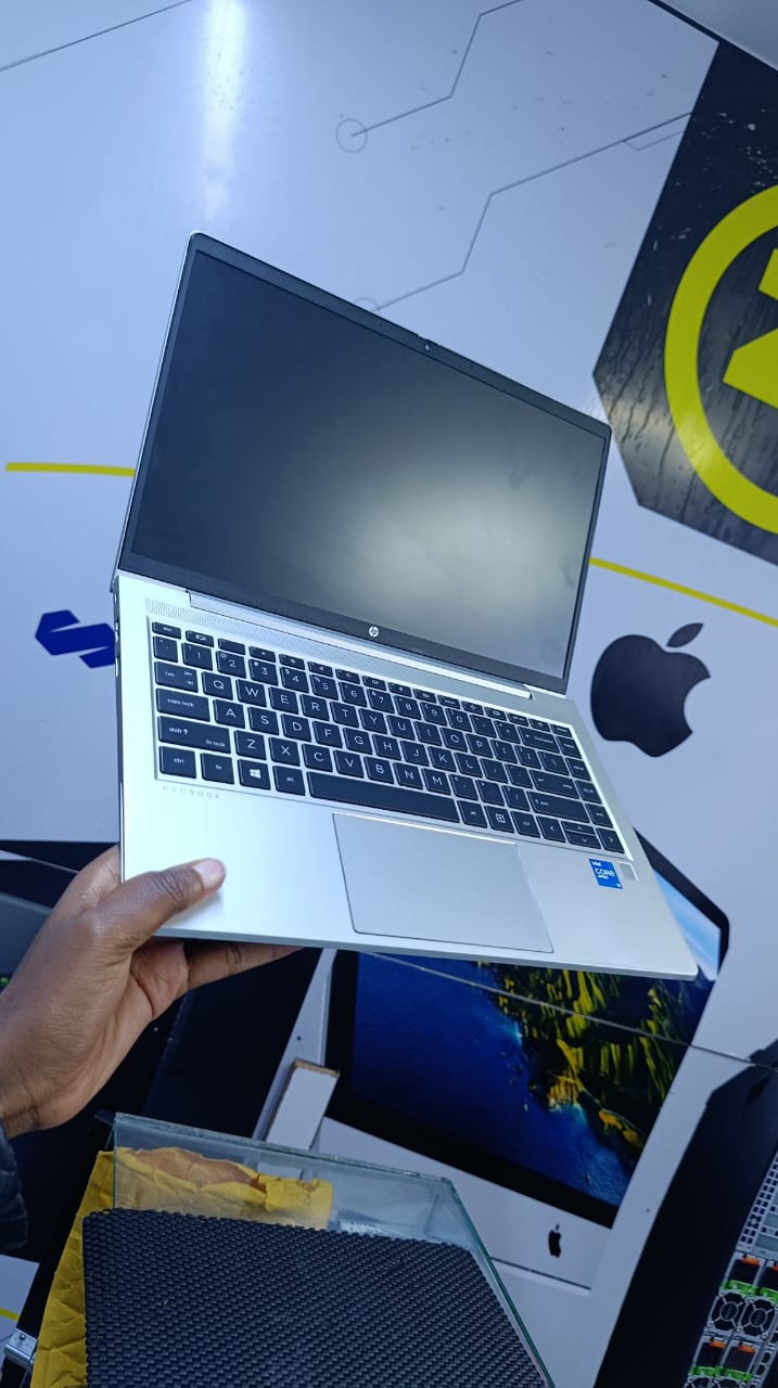 LOW BUDGETS HP PROBOOK 640 G8 11TH GENERATION 16GB RAM MEMORY 512GB SSD 14 INCHES SILVER COLOR WITH ACTIVATED WINDOWS 11 AND OFFICE 2019
