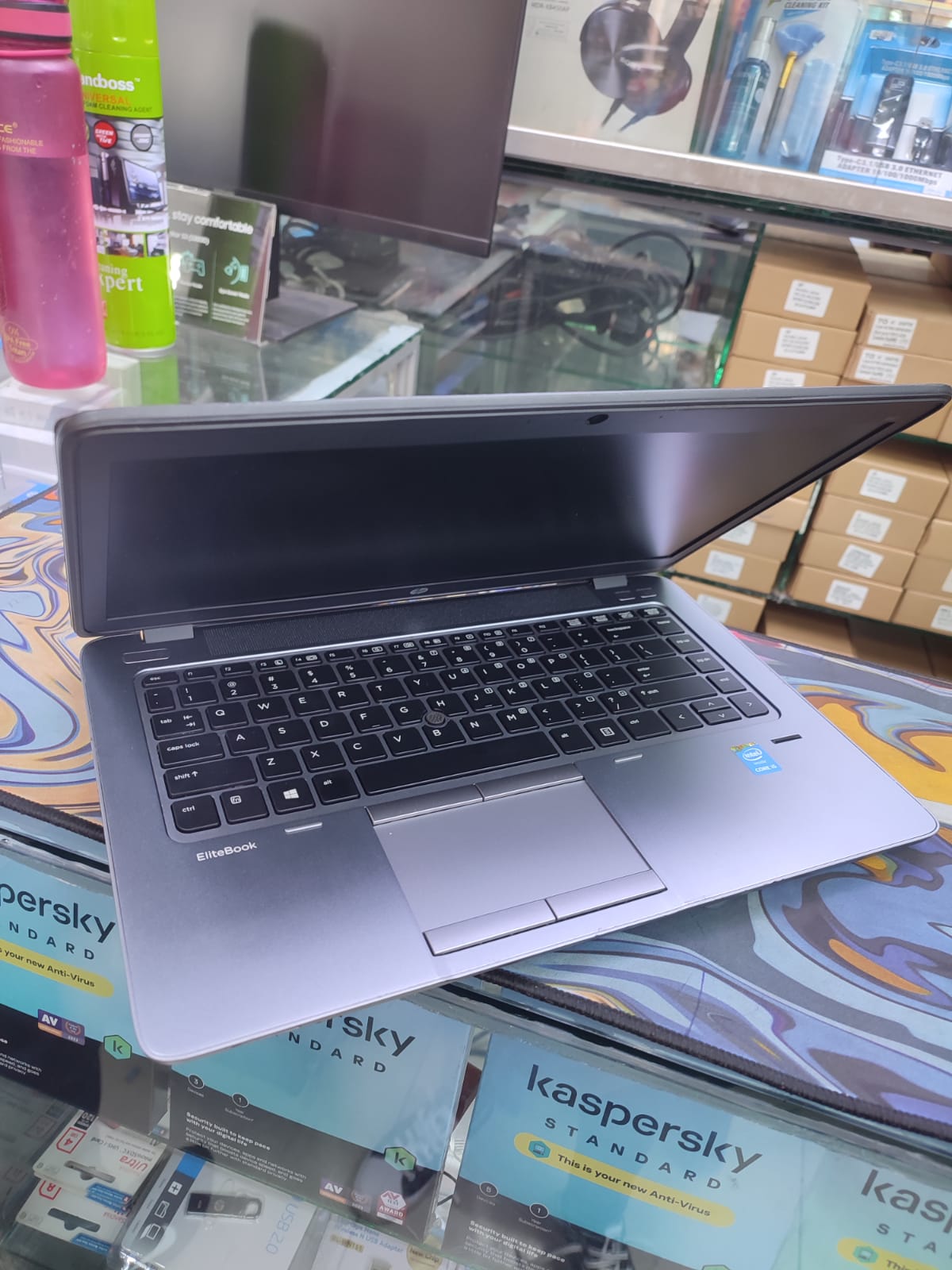 GRADE A HP ELITEBOOK 840 G1 INTEL CORE I5 8GB RAM 256 SSD 14 INCH DISPLAY FULL HD WITH 6 MONTH OF WARANT