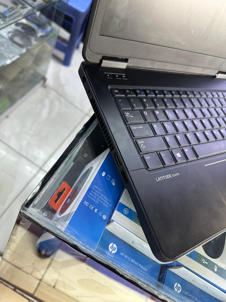 GRADE A REFUBLISHED LAPTOP DELL LATITUDE E5440 INTEL COI5 4TH GENERATION 8 GBRAM 256SSD 14 INCH DISPLAY WITH 6 MONTH OF WARANT