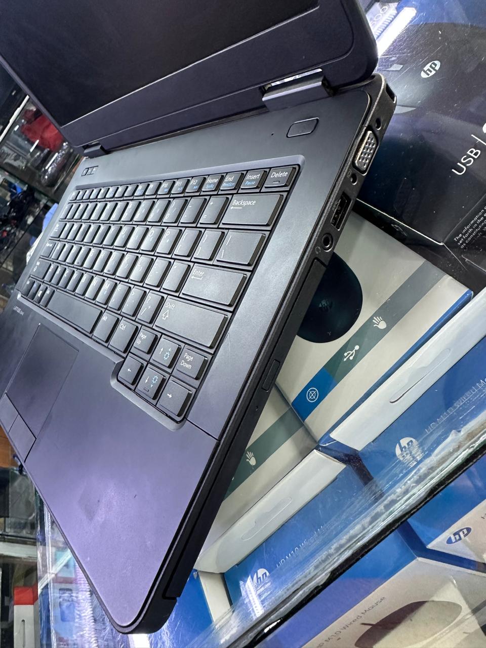 GRADE A REFUBLISHED LAPTOP DELL LATITUDE E5440 INTEL COI5 4TH GENERATION 8 GBRAM 256SSD 14 INCH DISPLAY WITH 6 MONTH OF WARANT