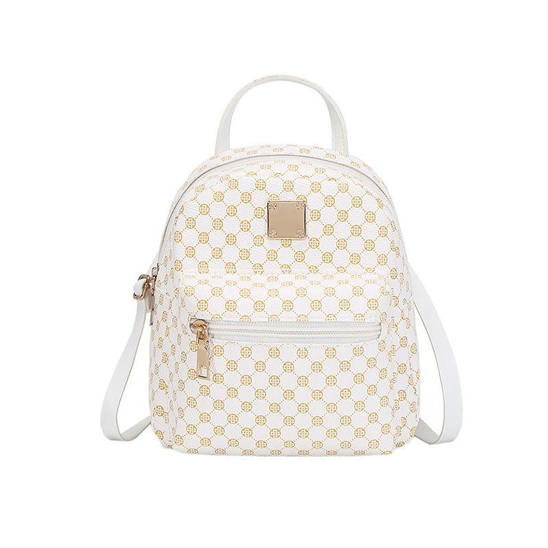 Round-point backpack, a fashionable and versatile bag suitable for women. Fresh and sweet, it is a must-have for your travel. Convenient to use.