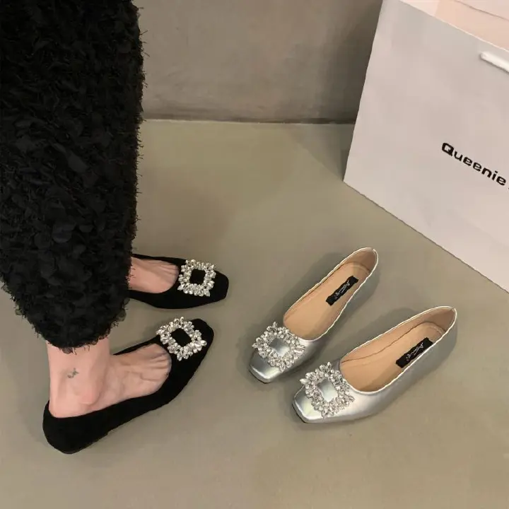 New style fairy wind square head flat bottom single shoes, French style, elegant rhinestone silver color Mary Jane shoes for women.
